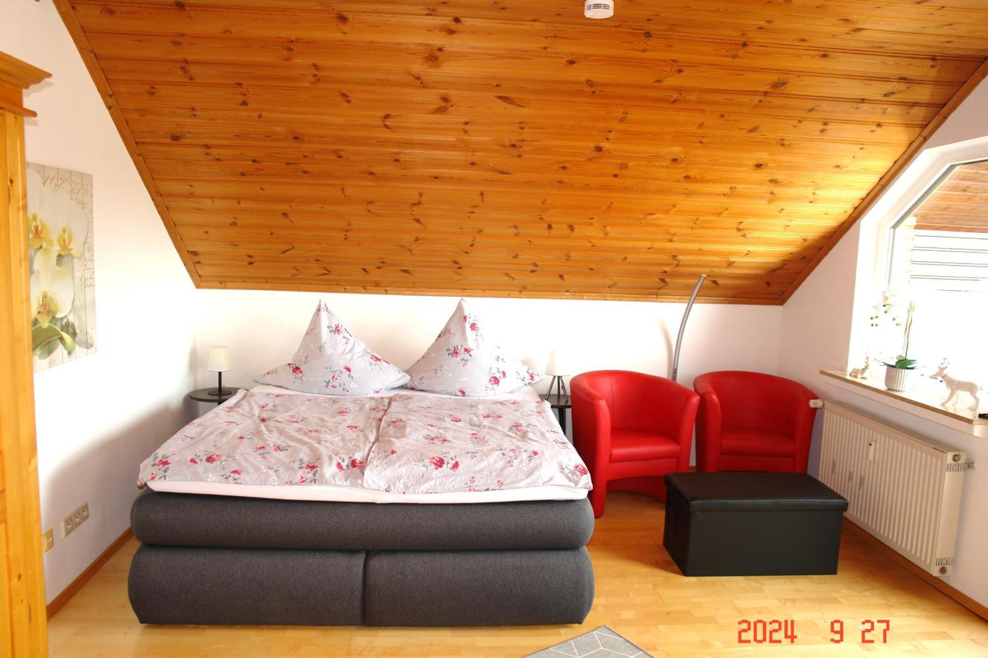 Ferienwohnung In Sponsheim บิงเงนอัมไรน์ ภายนอก รูปภาพ